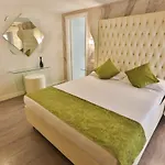 게스트하우스 Grottini Luxury ~ Pantheon 4*