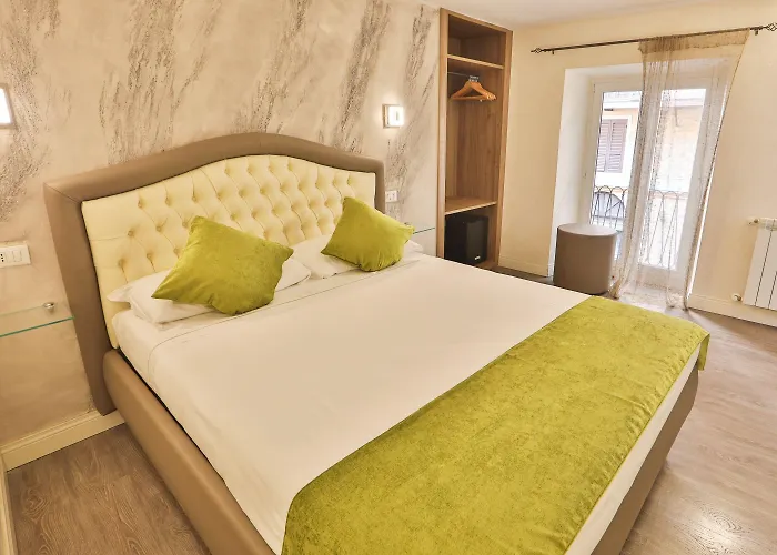 Grottini Luxury ~ Pantheon 4*